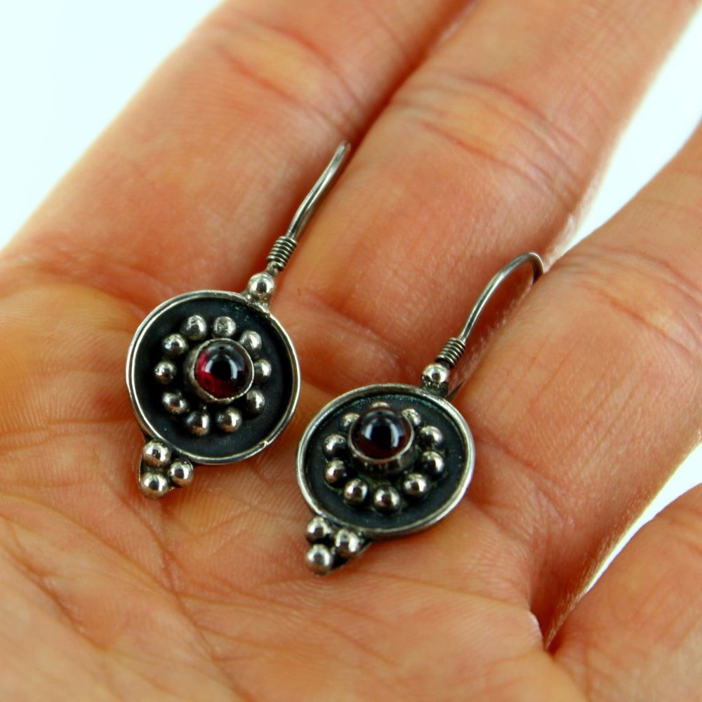 925 Sterling silver and garnet earrings